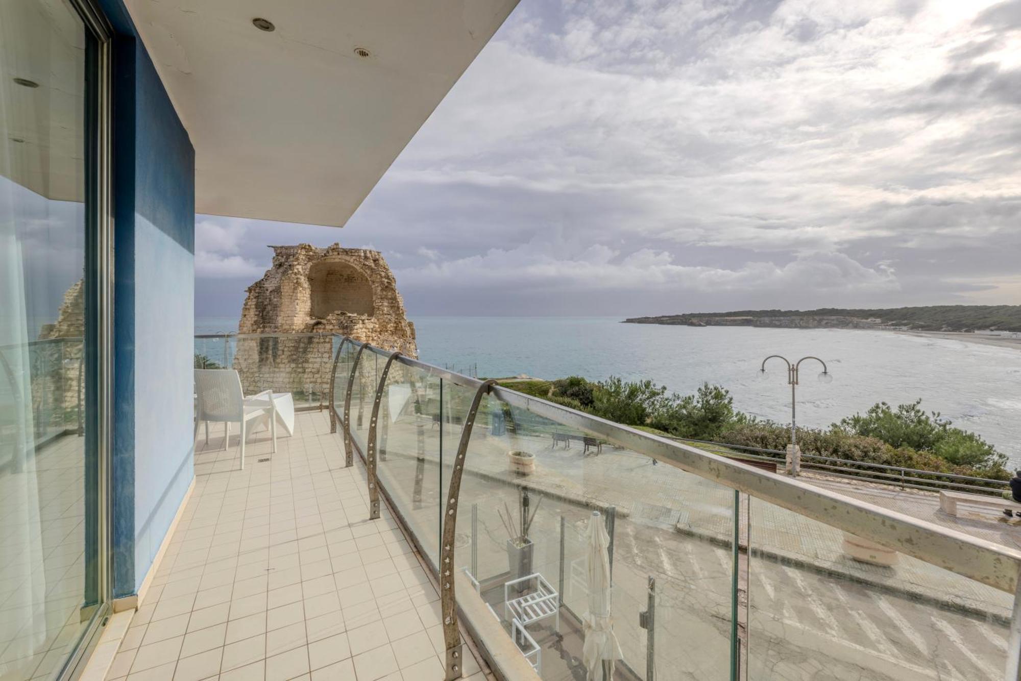 Hotel Belvedere Torre dell'Orso Ngoại thất bức ảnh