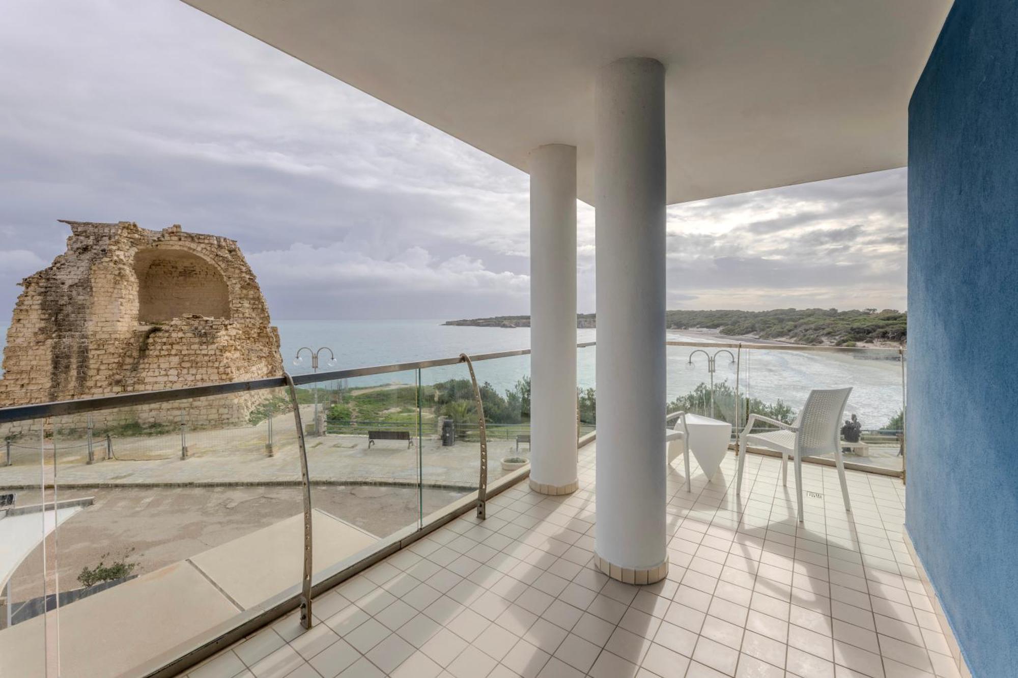 Hotel Belvedere Torre dell'Orso Ngoại thất bức ảnh