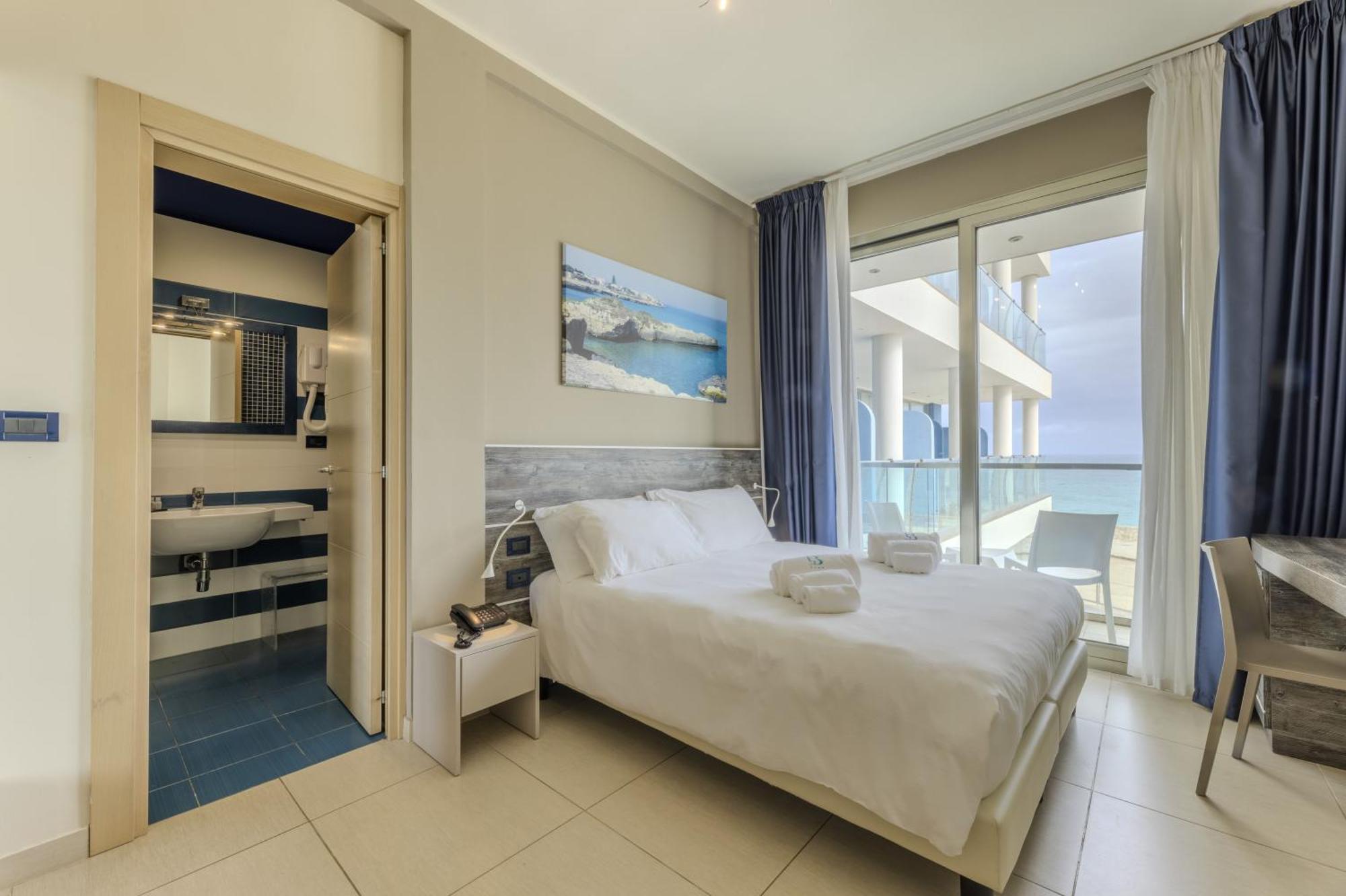 Hotel Belvedere Torre dell'Orso Phòng bức ảnh