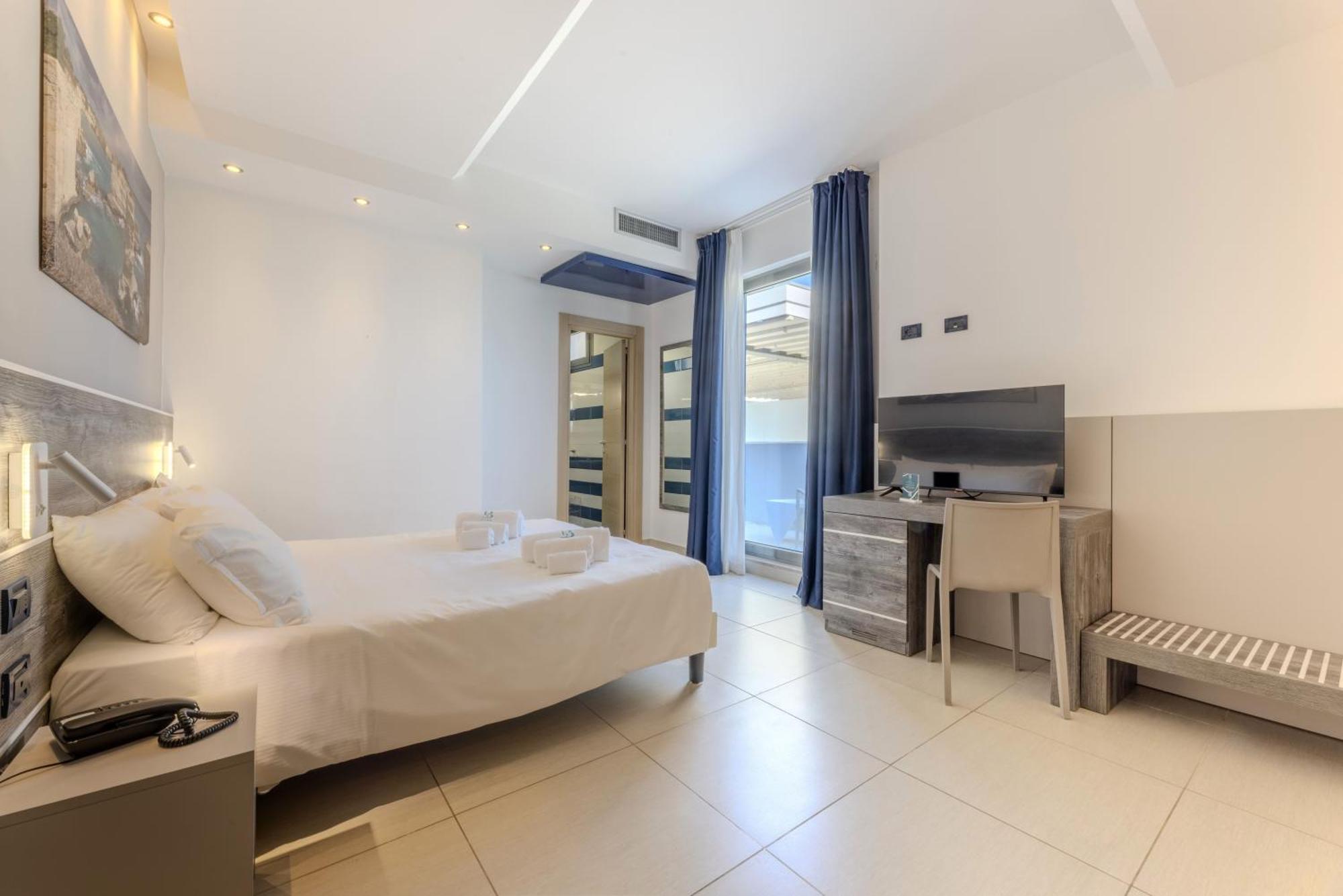 Hotel Belvedere Torre dell'Orso Phòng bức ảnh
